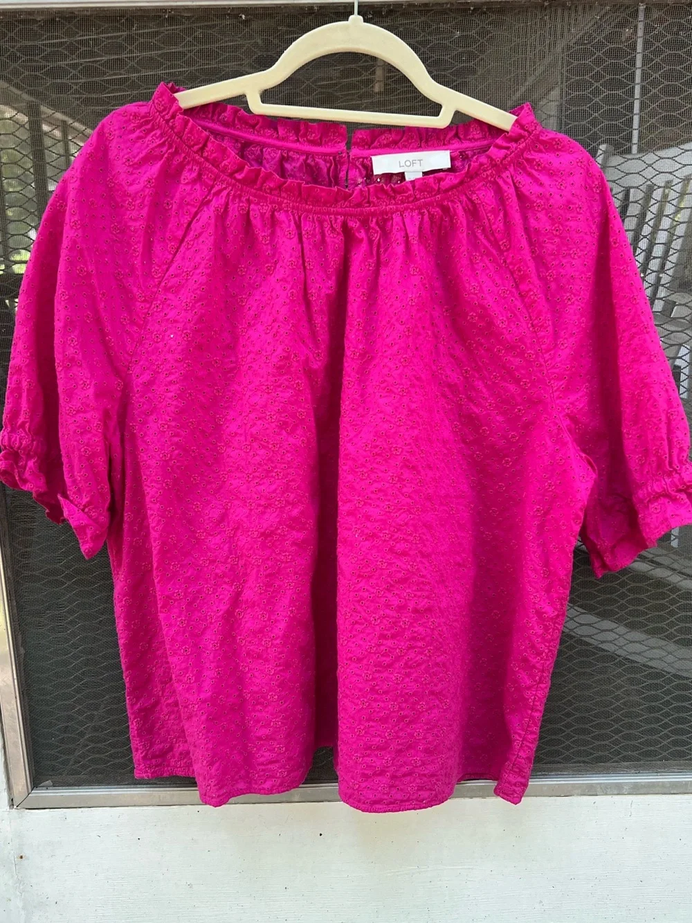 LOFT Women’s Hot Pink Eyelet Puff Sleeve Top